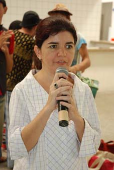 Diretora da ESFAPEM, Rosana Parente