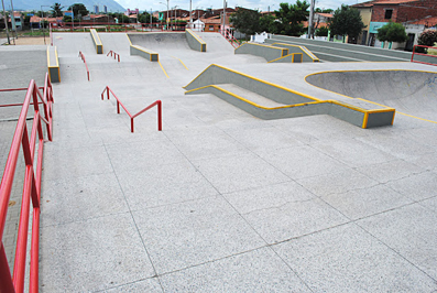 A Pista de Skate do bairro Sinhá Sabóia foi reformada pela Prefeitura