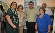Prefeito Veveu e familiares do jornalista Stênio Azevedo, durante inauguração do Memorial.